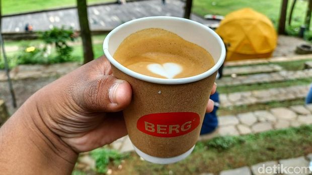Berg, kedai kopi di Gunung Puntang.