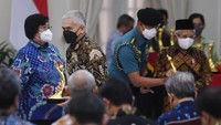 Bio Farma kembali mendapatkan penghargaan PROPER kategori emas yang ketujuh kalinya dari pemerintah atas kinerja perusahaan dalam upaya perlindungan dan pengelolaan lingkungan yang mengarah pada pengembangan pemberdayaan masyarakat berkelanjutan menuju kemandirian.