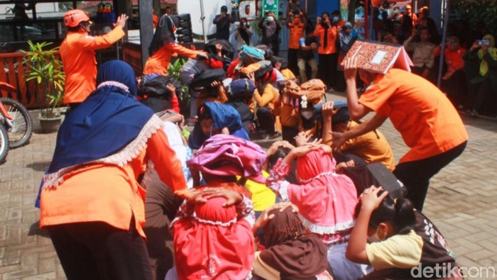 BPBD Banyuwangi launching Program Si Bocah Tangguh Bencana (Si Bona)
