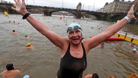Kompetisi ini salah satunya dimenangkan oleh Lenka Sterbova dalam kategori 750 meter. Saat berenang, ia mengaku berjuang dengan arus yang kala itu sedang kuat.  