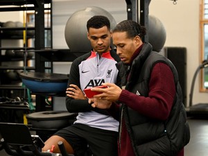Van Dijk: Liverpool Harus Sabar dengan Cody Gakpo