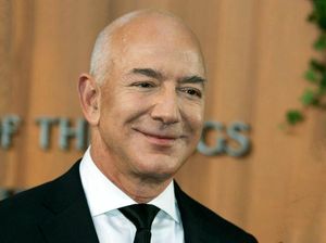 Video: Bakal Saingi Elon Musk, Roket Jeff Bezos Siap Diluncurkan