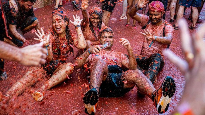 Deretan Festival Ikonik Dunia 2022 Festival-festival ikonik digelar sejumlah negara tahun ini. Bahkan festival itu berhasil menyedot perhatian wisatawan. Berikut ini deretan festivalnya.