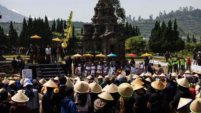 Deretan Festival Ikonik Dunia 2022 Festival-festival ikonik digelar sejumlah negara tahun ini. Bahkan festival itu berhasil menyedot perhatian wisatawan. Berikut ini deretan festivalnya.