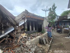 Pandangan Mata: Bencana dari Bawah Tanah Hancurkan Rumah di Sukabumi