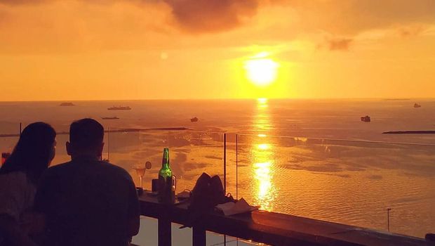 Gravity Sky Lounge Makassar