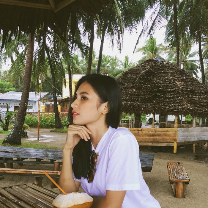 Indah Permatasari Momen Indah Permatasari Beli Ikan di Pasar hingga Makan di Warteg