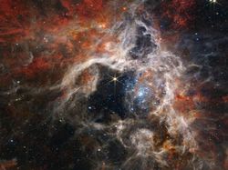 10 Foto Jepretan Teleskop Luar Angkasa James Web di 2022, Bikin Takjub!