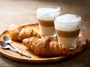 Kopi Macchiato Populer di Coffee Shop, Ini Bedanya dengan Latte