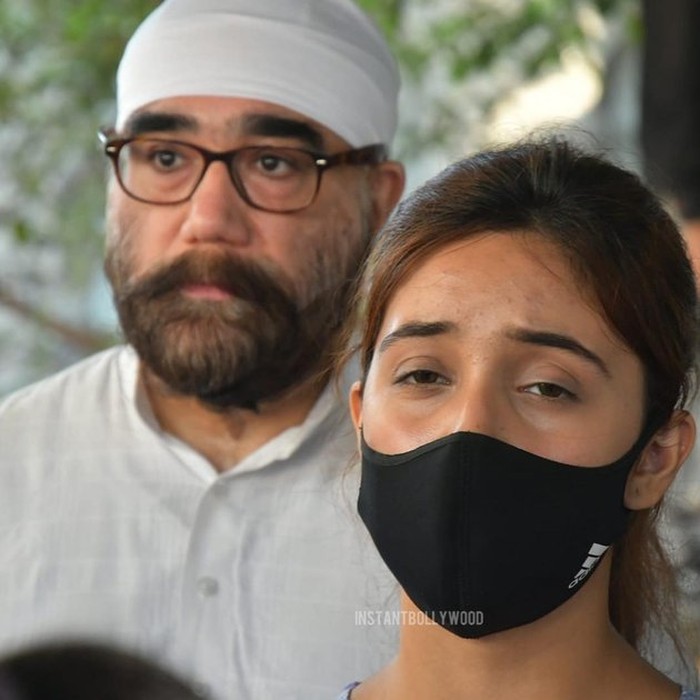 Kremasi Jenazah Tunisha Sharma Kremasi Jenazah Tunisha Sharma