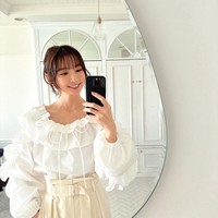 Dalam surat yang pernah ditulisnya untuk fans, ia mengatakan sang suami berusia tiga tahun lebih muda dan memiliki salon kecantikan, serta usaha bisnis lainnya. Mereka pun berpacaran dalam waktu singkat setelah bertemu di sebuah makan malam dengan teman pada Oktober 2018.Foto: Instagram