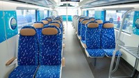 Kereta ini mempunyai kecepatan maksimum 160 km/jam.