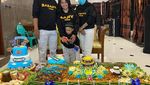 Momen Kuliner Seru Mpok Alpa Saat Makan Steak dan Jajanan Pasar