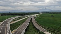 Menurut Kementerian Koordinator Bidang Perekonomian melalui KPPIP (Komite Percepatan Penyediaan Infrastruktur Prioritas) pembangunan jalan tol tersebut ditargetkan dapat digunakana pada lebaran 2023.