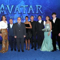 Film Avatar: The Way of Water tayang perdana di Indonesia sejak 14 Desember 2022. Seperti prekuelnya, sekuel Avatar pun langsung jadi box office. Film garapan James Cameron ini meraup $955.2 juta dari penayangannya di seluruh dunia hingga 26 Desember 2022. Foto: WireImage/Jeremy Chan