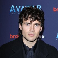 Pemeran kakak Lo’ak atau anak sulung Jake Sully dan Neytiri, Neeteyam adalah Jamie Flatters. Aktor 22 tahun ini berasal dari Inggris. Foto: WireImage/Jeremy Chan