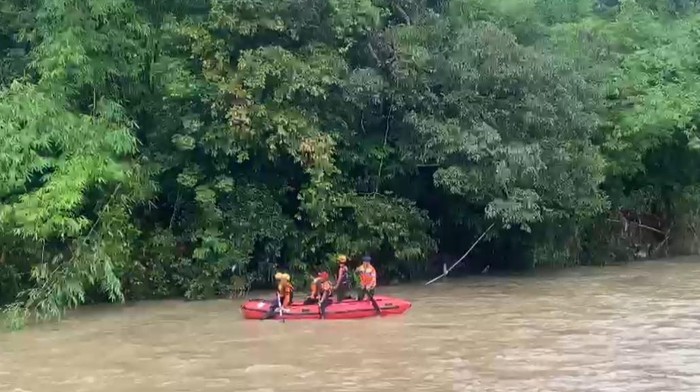 Pencarian 5 korban hilang akibat longsor di Jalan Poros Maros-Bone di Camba.