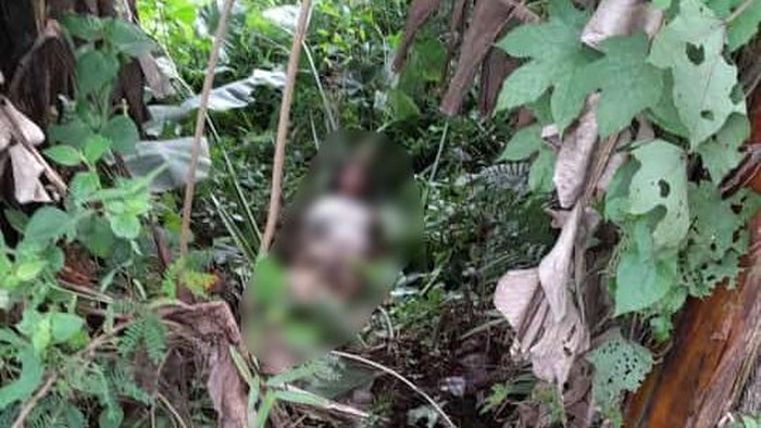 Perempuan ditemukan tergeletak lemas dalam semak-semak di Klapanunggal, Bogor. (dok Istimewa)