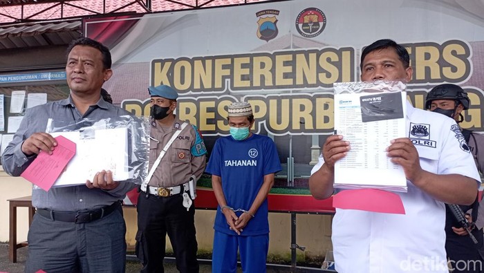 Rilis kasus penipuan modus jual cek giro di Mapolres Purbalingga, Kamis (29/12/2022).