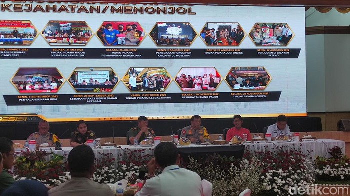 Polda Jateng menggelar rilis akhir tahun, Kamis (29/12/2022).