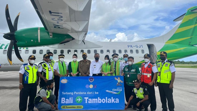 Citilink membuka rute penerbangan dari Denpasar menuju ke Tambolaka yang mulai beroperasi pada 28 Desember 2022.