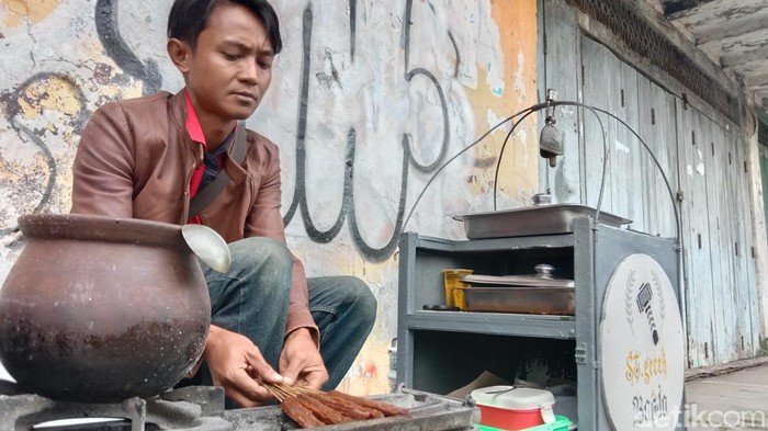Sate Gecek Khas Indramayu.