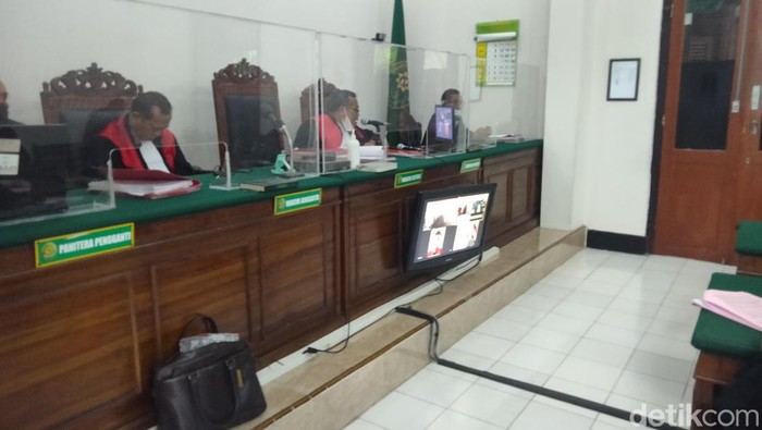 sidang penganiayaan