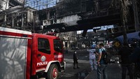 Kamboja secara resmi melarang warganya bermain kasino. Namun, banyak hotel-kasino berdiri di sepanjang perbatasan salah satu negara termiskin di Asia Tenggara ini dengan Thailand. Poipet pun merupakan tujuan liburan populer bagi wisatawan Thailand. Lillian Suwanrumpha/AFP/Getty Images