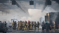 Tim penyelamat menemukan lima orang tewas di dalam empat kendaraan berbeda. Mereka awalnya menyebutkan jumlah korban tewas enam tetapi kemudian dikoreksi menjadi lima, dengan mengatakan satu korban dihitung dua kali.