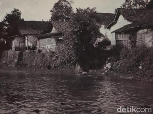 Senandung Kehidupan di Sungai Cikapundung Bandung
