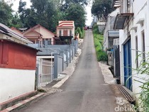 Jangan Panik! Begini Cara Pindah Gigi Mobil Matic Saat di Tanjakan