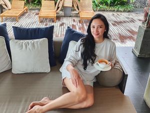 8 Pesona Tata Cahyani Eks Istri Tommy Soeharto, Awet Muda Bak Diformalin