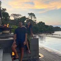 Begini potret keduanya saat liburan bersama. Dharma sendiri saat ini sudah berusia 24 tahun. Foto: Instagram/@tatacahyani