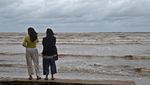 Waspada! Pantai Salor Jepara Dilanda Gelombang Tinggi 2,5 Meter