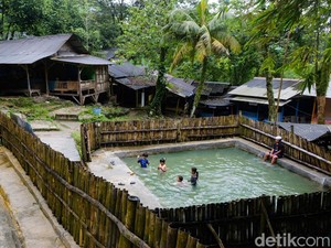 Wisata Gunung Pancar Potensial, Sayang Banyak Pungutan