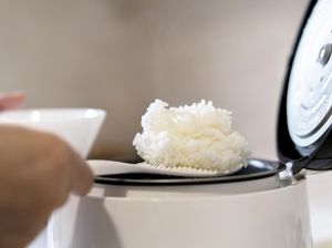 Jurus Terampuh Pangkas BB Ala Dokter Gizi, Nggak Perlu Musuhan sama Nasi