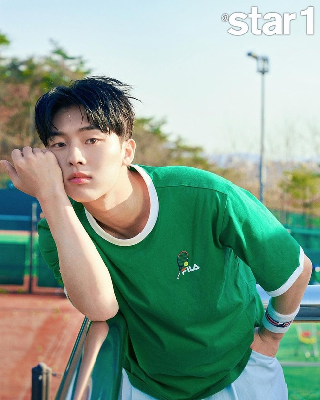 Choi Hyun WookChoi Hyun Wook mulai populer di 2022 setelah tampil dalam dua K-Drama populer, Twenty Five Twenty One dan Weak Hero Class 1. Pada 2021, ia telah mendapat penghargaan “Best New Actor” dari SBS Drama Awards untuk serial Taxi Driver dan Racket Boys.Foto: Instagram