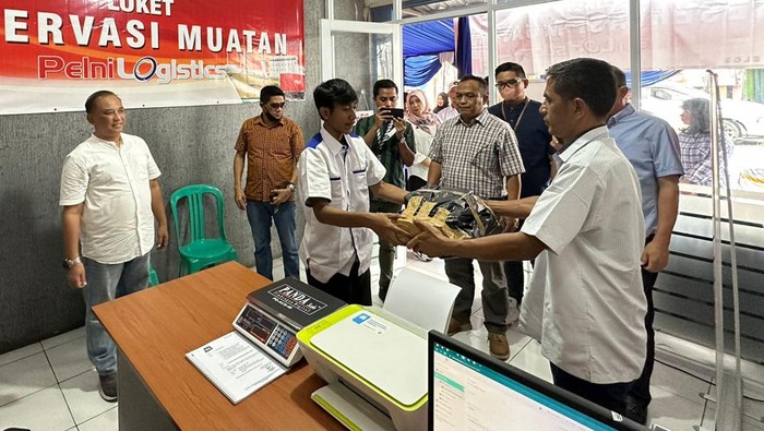 Guna memperkuat layanan bisnis logistik, Pelni melalui anak usahanya terus memperluas jaringan outlet reservasi muatan sebanyak 60 outlet di tahun 2023.