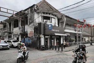 Harumnya Bisnis Kopi dari Gedung Tua-Pecinan Tionghoa