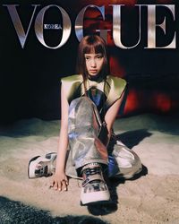 Louis Vuitton unveils photos of Bae Doo Na, Jeon So Mi, BamBam, Taeyeon,  and Jung Hoyeon