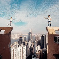 Ada banyak pintu tertutup dan kamera CCTV di dalam yang membuat menjadi gedung paling diinginkan (untuk dipanjat) di dunia, kata Ivan.Foto: Instagram @beerkus