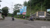 Jalur Cinomati di Pedukuhan Cegokan, Kalurahan Wonolelo, Kapanewon Pleret, Kabupaten Bantul memang terkenal ekstrem. Namun jalur tersebut juga menyuguhkan pemandangan alam yang indah.