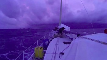 MV Joyita adalah kapal perdagangan dengan 25 penumpang dan kru, lenyap secara misterius dari Laut Pasifik di tahun 1955. Kapalnya ditemukan mengapung dalam kondisi buruk. Sampai saat ini, tidak ada yang tahu bagaimana nasib para penumpangnya yang entah mengapa, semuanya meninggalkan kapal itu. Foto: (Youtube/Sailing Zatara)