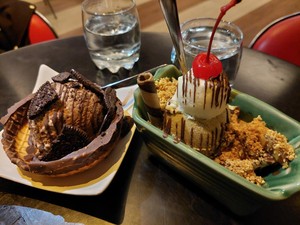 6 Es Krim di Surabaya yang Manjakan Lidah dan Segarkan Mulut