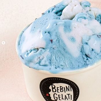 Surabaya dikenal sebagai kota yang panas. Berikut ini sederet kedai es krim untuk menyejukkan mulut.