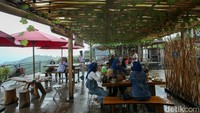 Kopi Koneng terletak di Jalan Gunung Batu, Desa Bojong Koneng, Kecamatan Babakan Madang, Kabupaten Bogor. Foto: Rifkianto Nugroho/detikcom