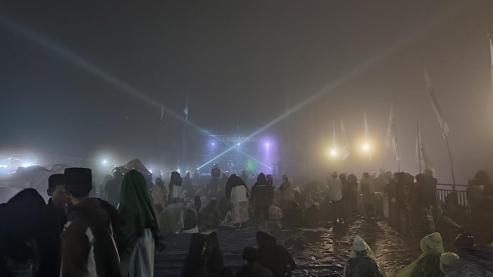 Massa Puncak Berdzikir padati kawasan Masjid At-Taawun Bogor