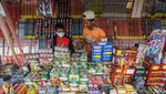 Mendekati Tahun Baru 2023, Pedagang Kembang Api di Kalteng Raup Untung