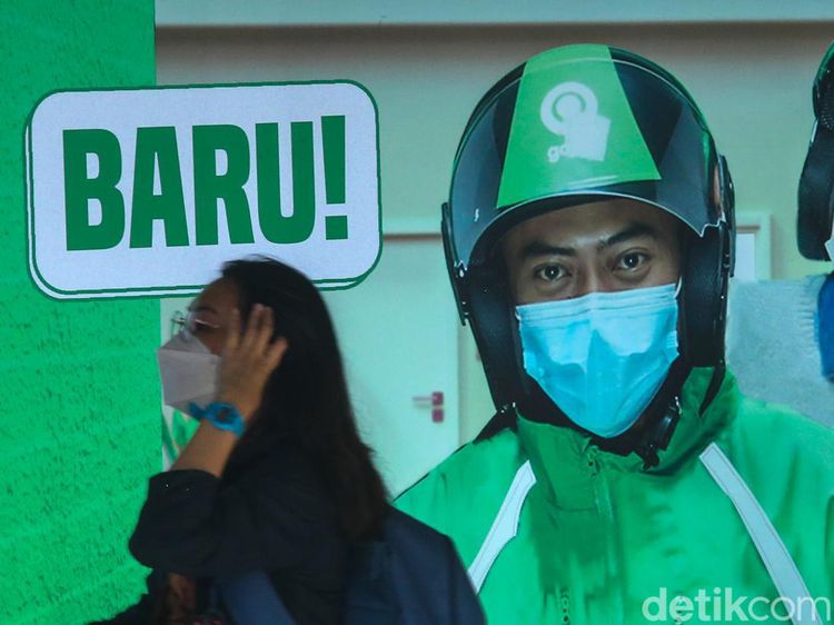 Meski PPKM Dicabut, Masker Tetap Dipakai Ya..