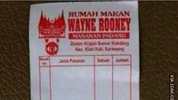 Pensiun menjadi pesepak bola, Wayne Rooney bisnis nasi Padang. Pemiliknya yang merupakan penggemar Manchester United menamai rumah makan Padangnya dengan nama Wayne Rooney. Foto: Twitter/jowoshitpost
